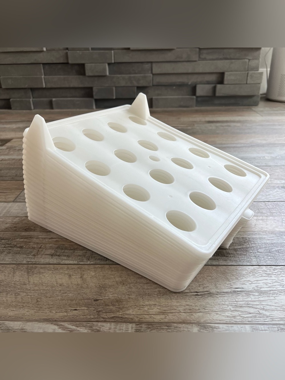 18 White Stackable Clothes Organizer Boards